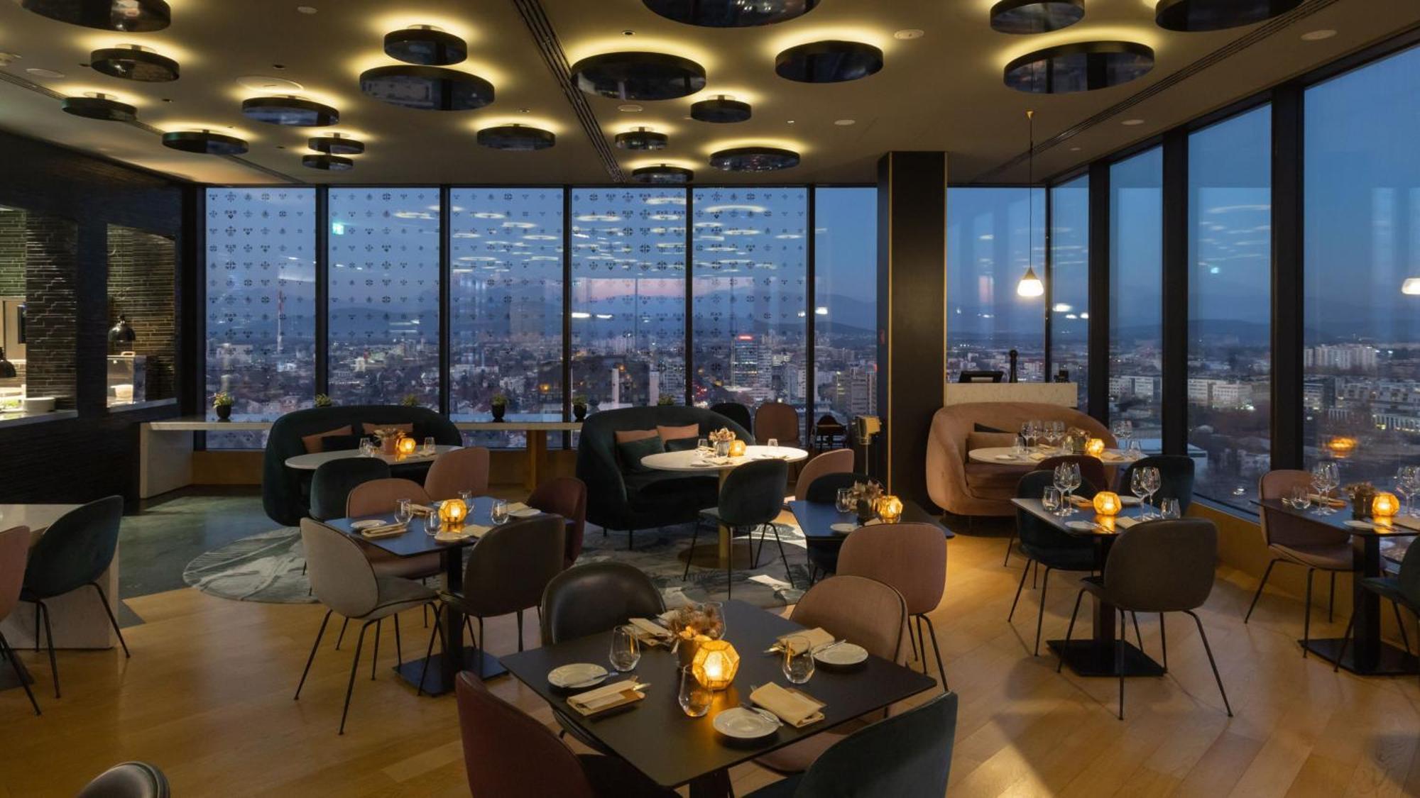 卢布尔雅那洲际酒店 外观 照片 The restaurant